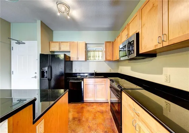 Photo 4 of Condo for sale at 711 W 26th Street #506, Austin, TX 78705 | MLS# 3630738 | Listing updated on 2026-04-03