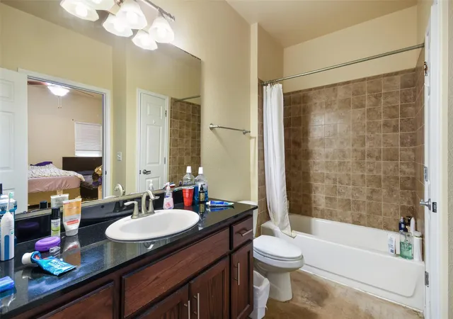 5th image of 910 W 25Th St #503, Austin, TX 78705 | MLS# 3789689