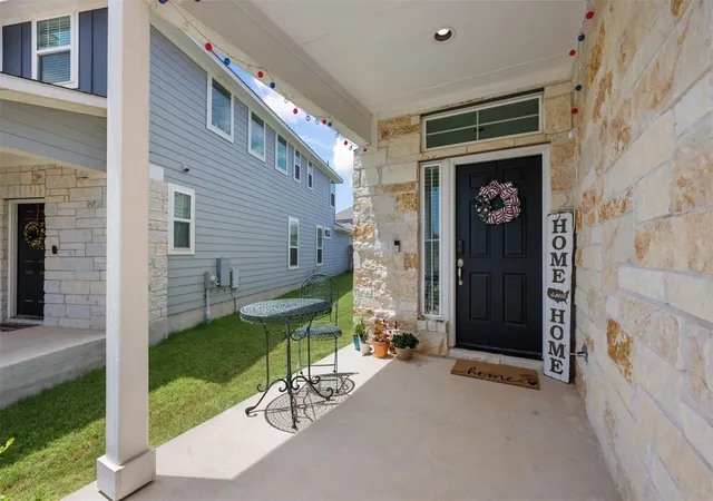 Photo 3 of Single family home for sale at 113 Oakstone Dr, Georgetown, TX 78628 | MLS# 8645924 | Listing updated on 2026-04-02