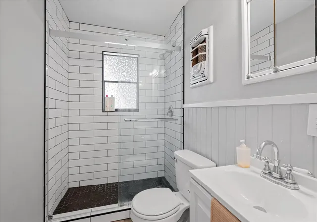20th image of 8400 Sequoia Dr, Austin, TX 78758 | MLS# 8455808