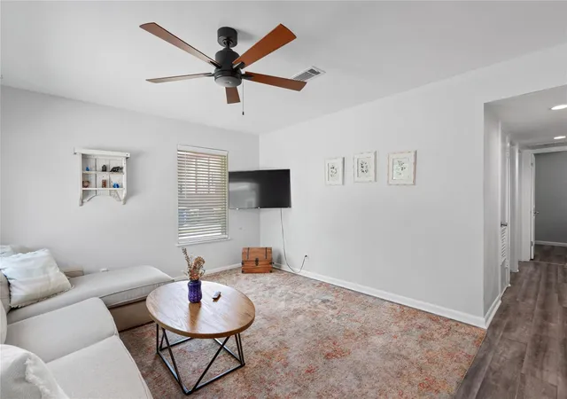5th image of 8400 Sequoia Dr, Austin, TX 78758 | MLS# 8455808
