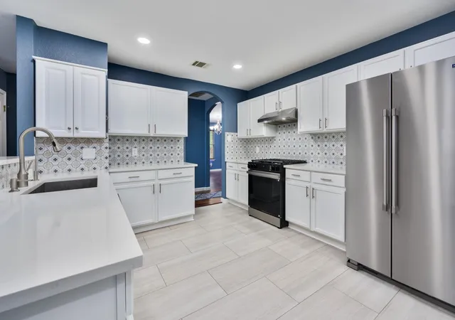 1st image of 207 Presidio Dr, Leander, TX 78641 | MLS# 1775882