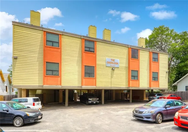 1st image of 908 Poplar St, Austin, TX 78705