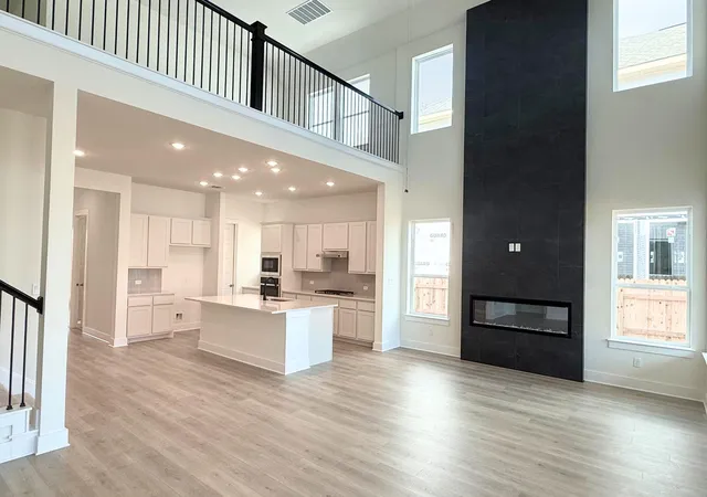 Photo 3 of Single family home for sale at 19601 Erna Dr, Pflugerville, TX 78660 | MLS# 4018475 | Listing updated on 2026-10-09