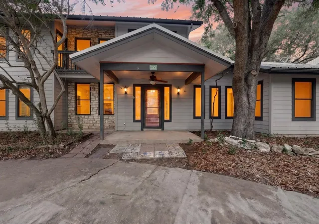 1st image of 522 Circle Dr, Sunrise Beach, TX 78643 | MLS# 3693583
