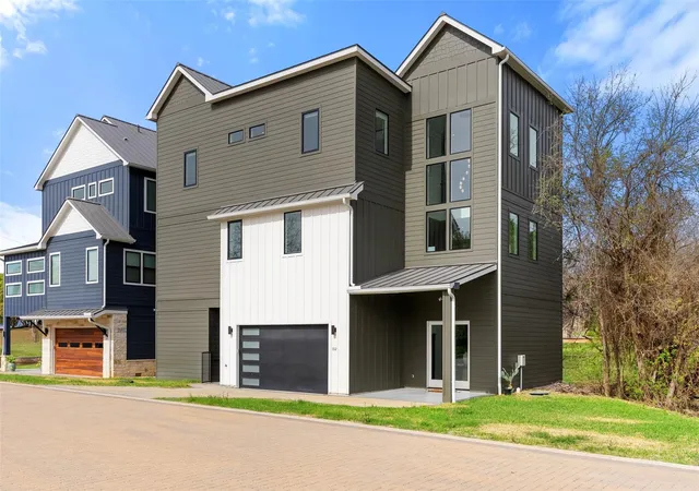 3rd image of 102 Cypress Shore Lane Ln, Kingsland, TX 78639 | MLS# 9935769