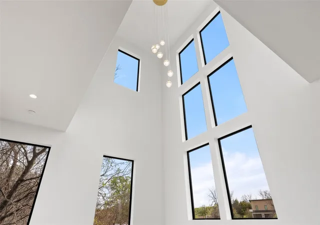 35th image of 102 Cypress Shore Lane Ln, Kingsland, TX 78639 | MLS# 9935769