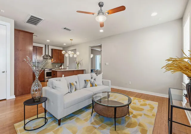4th image of 2911 Corbin Ln, Austin, TX 78704 | MLS# 7367270