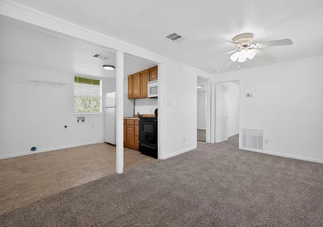 Listing Photo 5 - Condo for sale in building located at 709 711 And 713 Bremser Ave, Killeen, TX 76541
