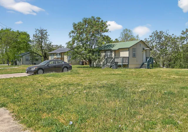 Photo 3 of Sale Pending at 709, 711 And 713 Bremser Ave, Killeen, TX 76541 | MLS# 1347530 | Listing updated on 2026-08-29
