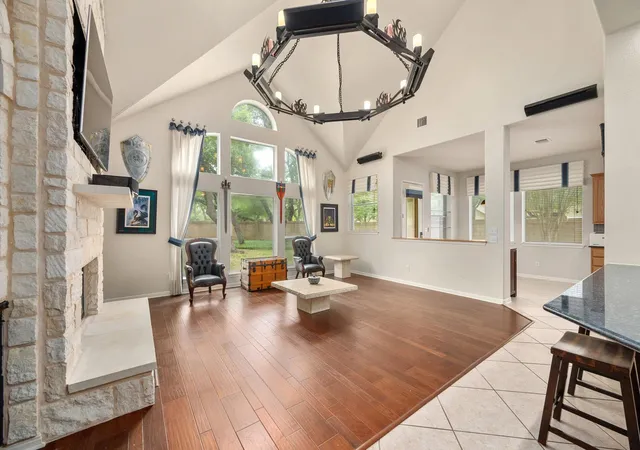 5th image of 11509 Brandon Parke Trl, Austin, TX 78750 | MLS# 2147948