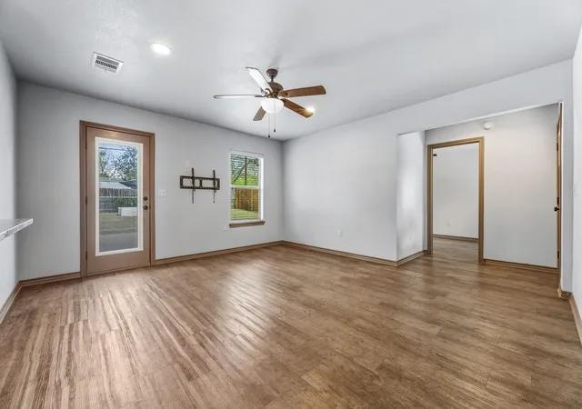 5th image of 1812 Forestglade Dr, Austin, TX 78745 | MLS# 5460400