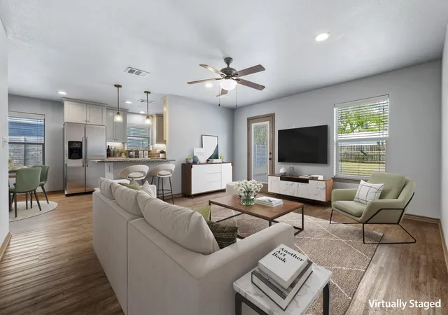 3rd image of 1812 Forestglade Dr, Austin, TX 78745 | MLS# 5460400