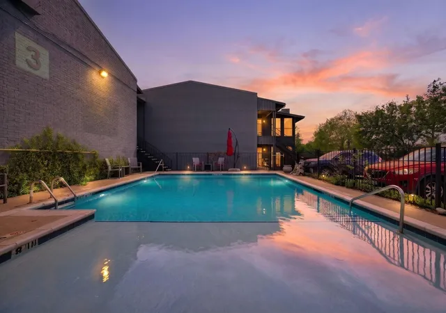 2nd image of 909 Reinli St #136, Austin, TX 78751 | MLS# 6396030