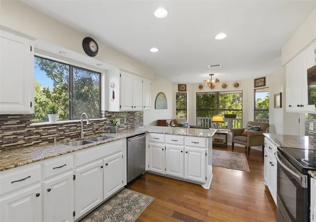 4th image of 104 Morning Cloud St, Austin, TX 78734 | MLS# 4445701