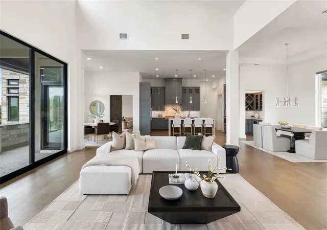 Single family home for sale at 8801 Bellancia Dr, Austin, TX 78738 | MLS# 1627782