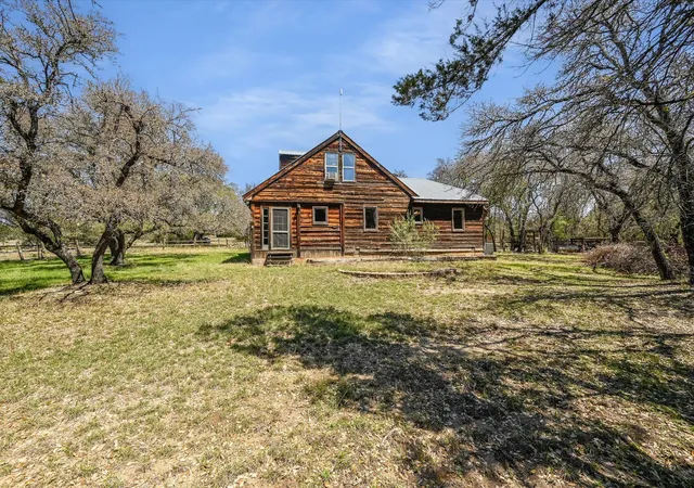 Photo 2 of Single family home for sale at 22419 Hazy Holw Cv, Spicewood, TX 78669 | MLS# 5990516 | Listing updated on 2026-08-28