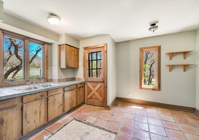 Photo 4 of Single family home for sale at 22419 Hazy Holw Cv, Spicewood, TX 78669 | MLS# 5990516 | Listing updated on 2026-08-28