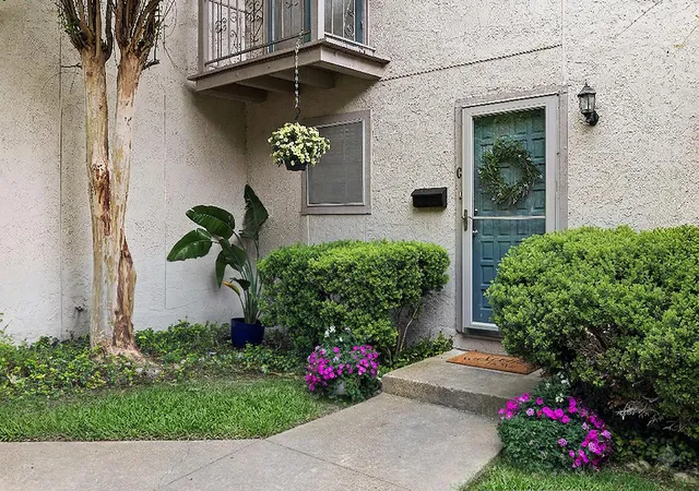 4th image of 3613 Las Colinas Dr, Austin, TX 78731