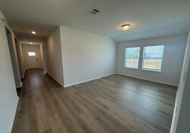 Photo 3 of Single family home for sale at 128 Skyview Farm Ln, Liberty Hill, TX 78642 | MLS# 7024823 | Listing updated on 2026-10-28