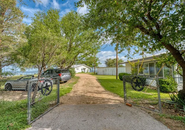 Homes for sale in Burnet, TX | 106 Chuckwagon, Burnet, TX 78611 | MLS# 5144013