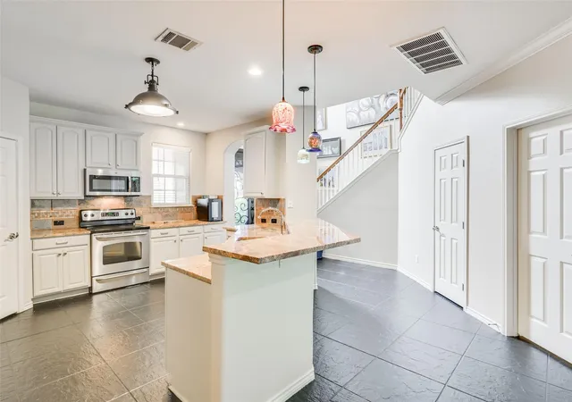 Photo 3 of Single family home for sale at 539 Colovista Pkwy #B101, Bastrop, TX 78602 | MLS# 8958739 | Listing updated on 2026-07-19