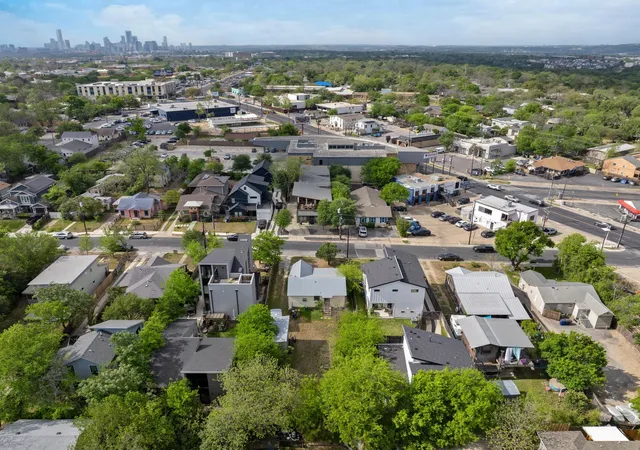 3rd image of 1414 W 51St St, Austin, TX 78756 | MLS# 6830922