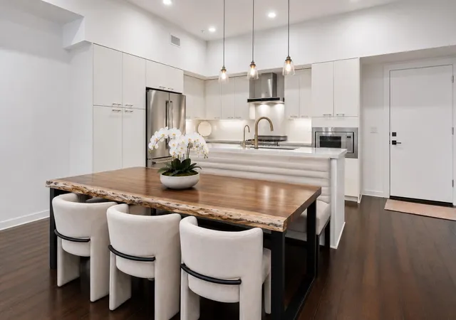 Photo 3 of Condo for sale at 2003 Wilson St #3, Austin, TX 78704 | MLS# 4362921 | Listing updated on 2026-10-05