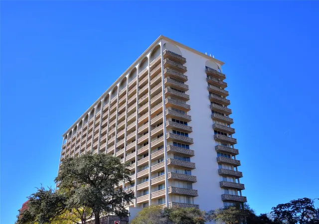 30th image of 1801 Lavaca St #3M, Austin, TX 78701 | MLS# 8884857