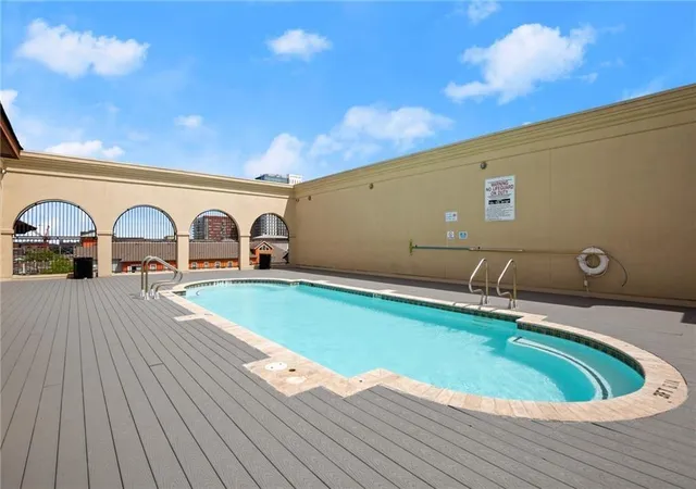 32nd image of 2505 San Gabriel St #402, Austin, TX 78705 | MLS# 5776833