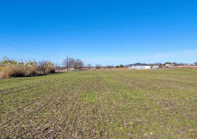 3rd image of 18502 Fm 2268, Holland, TX 76534 | MLS# 1439158
