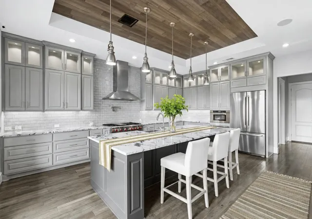 Photo 3 of Mansion for sale at 508 Woodside Ter, Austin, TX 78738 | MLS# 5577992 | Listing updated on 2026-08-16
