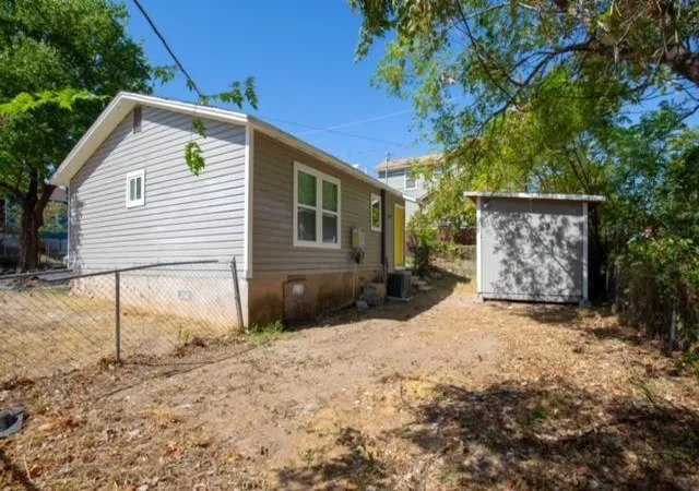 17th image of 1183 Coleto St, Austin, TX 78702 | MLS# 1022245