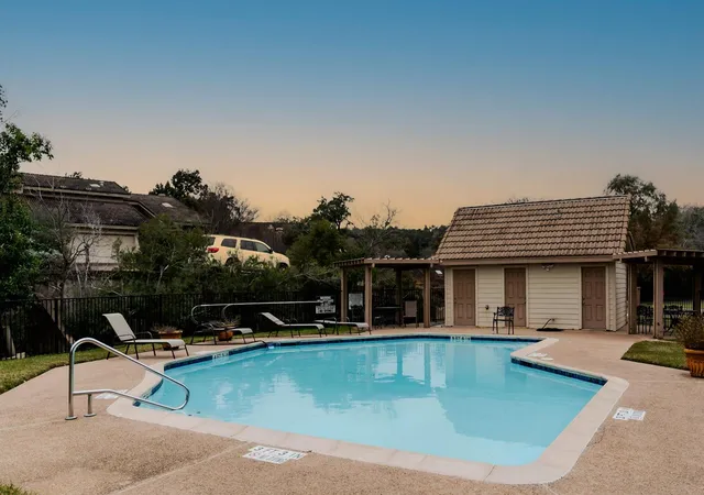 26th image of 6820 Cypress Pt N #6, Austin, TX 78746 | MLS# 7543161