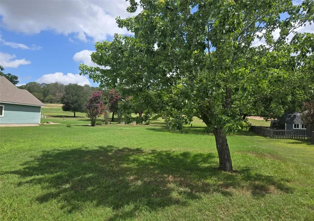 3rd image of 184 Kahana Ln, Bastrop, TX 78602 | MLS# 3364428