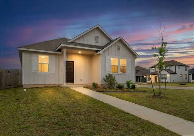 Photo 1 of Single family home for sale at 171 Acadia Dr, Kyle, TX 78640 | MLS# 9181200 | Listing updated on 2026-09-28