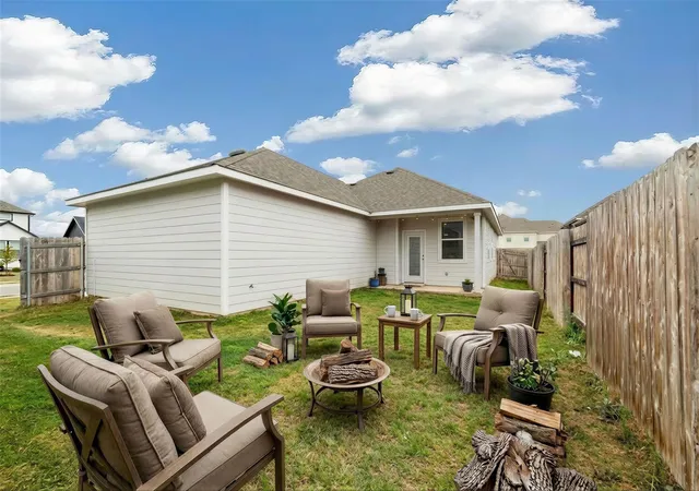 Photo 2 of Single family home for sale at 171 Acadia Dr, Kyle, TX 78640 | MLS# 9181200 | Listing updated on 2026-09-28