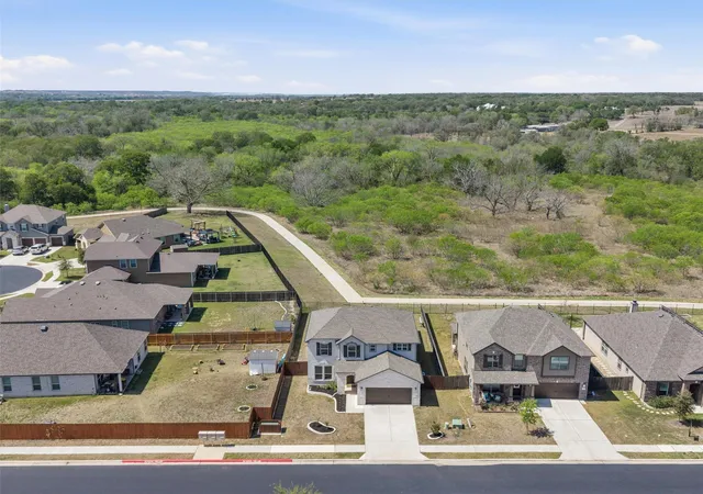 2nd image of 308 Linden St, Bastrop, TX 78602 | MLS# 5070317