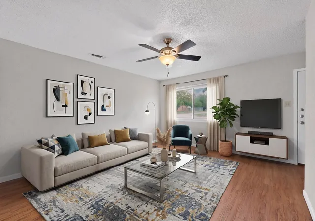 4th image of 6204 Shadow Bnd, Austin, TX 78745 | MLS# 3096594