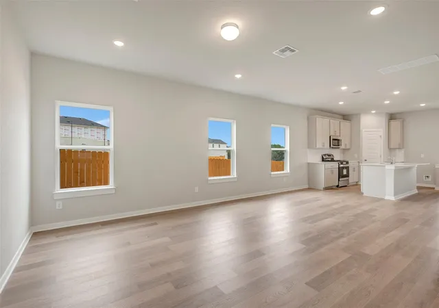 2nd image of 579 Bishop Wood Rd, Dripping Springs, TX 78620 | MLS# 6602069