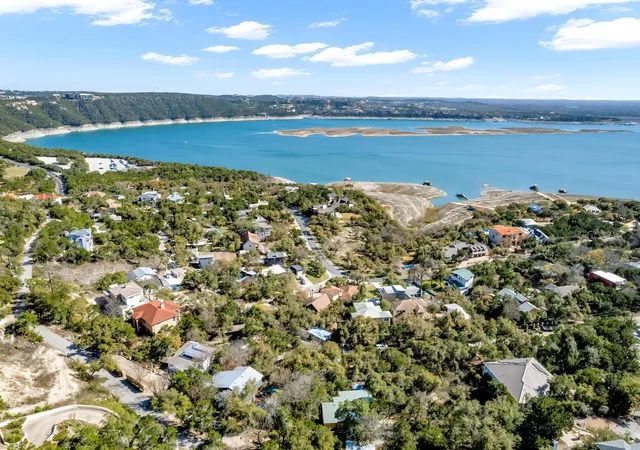 Photo 1 of Land for sale at 14006 Skyline Dr, Austin, TX 78732 | MLS# 7269968 | Listing updated on 2026-04-01