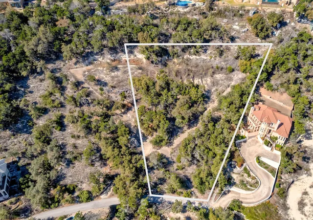 Photo 3 of Land for sale at 14006 Skyline Dr, Austin, TX 78732 | MLS# 7269968 | Listing updated on 2026-04-01