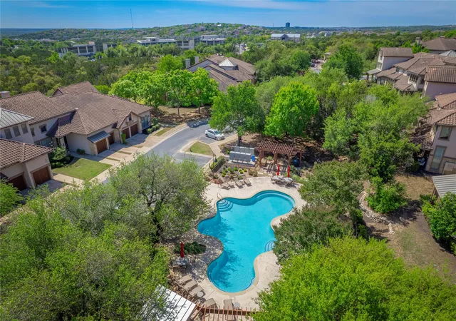 2nd image of 8200 Sw Pkwy, Austin, TX 78735