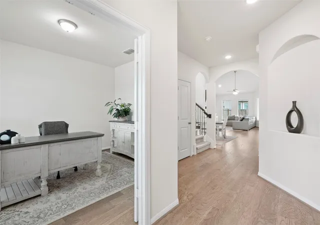 Photo 4 of Single family home for sale at 209 Mira Mesa Dr, Liberty Hill, TX 78642 | MLS# 7818400 | Listing updated on 2026-09-27