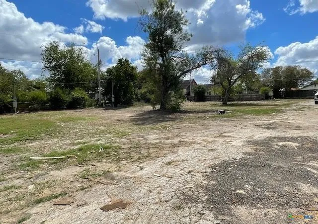 1st image of 722 School St, Kenedy, TX 78119 | MLS# 6092428