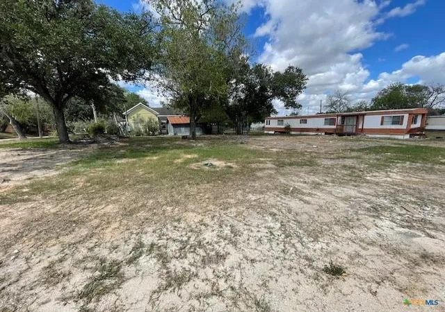 2nd image of 722 School St, Kenedy, TX 78119 | MLS# 6092428