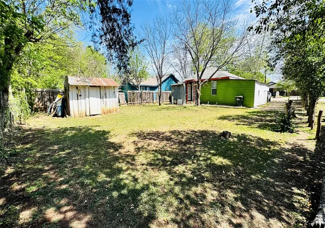 13th image of 1604 S Pine St, Georgetown, TX 78626 | MLS# 6548001