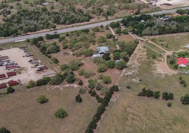 Homes for sale in Giddings, TX | 2205 S Us Hwy 77, Giddings, TX 78942 | MLS# 4964325
