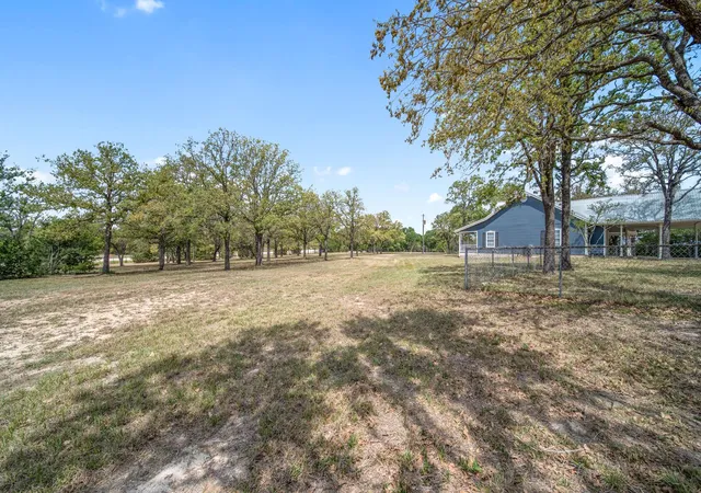Homes for sale in Giddings, TX | 2205 S Us Hwy 77, Giddings, TX 78942 | MLS# 4964325