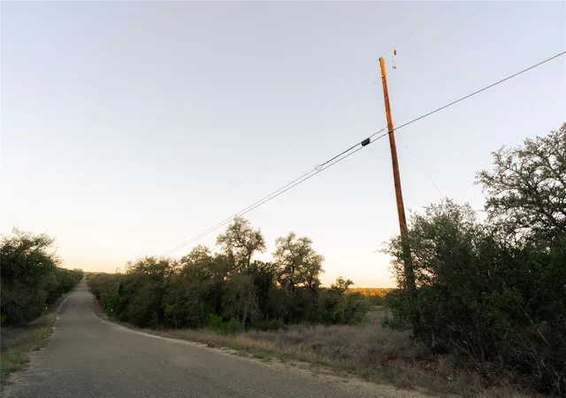 4th image of 1901 Oak Grove Rd, San Marcos, TX 78666 | MLS# 9802629